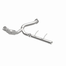 Load image into Gallery viewer, Magnaflow 07-08 Ford Expedition 5.4L Direct Fit Converter - Additional View 10