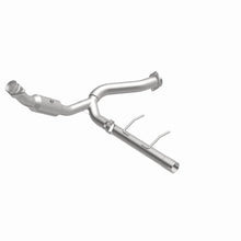 Load image into Gallery viewer, Magnaflow 07-08 Ford Expedition 5.4L Direct Fit Converter - Additional View 12