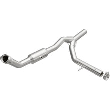 Load image into Gallery viewer, Magnaflow 07-08 Ford F-150 5.4L Direct Fit Converter - Main Product View