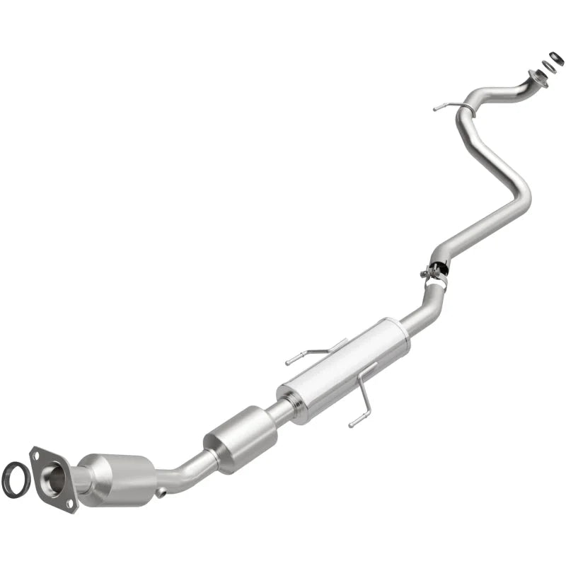 Magnaflow 07-11 Yaris L4 1.5 OEM Underbody Direct Fit Converter - Main Product View
