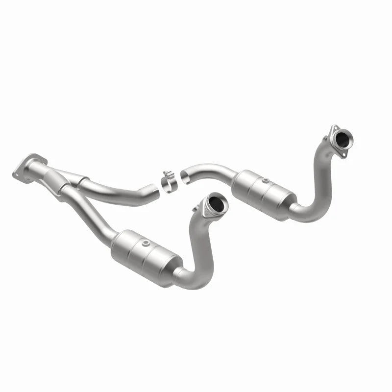 Magnaflow 08-10 Ford F-350 Super Duty 6.8L Direct Fit Converter - Additional View 16