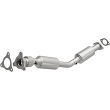 Load image into Gallery viewer, Magnaflow 08-11 Chevrolet HHR 2.2L Direct Fit Converter - Main Product View