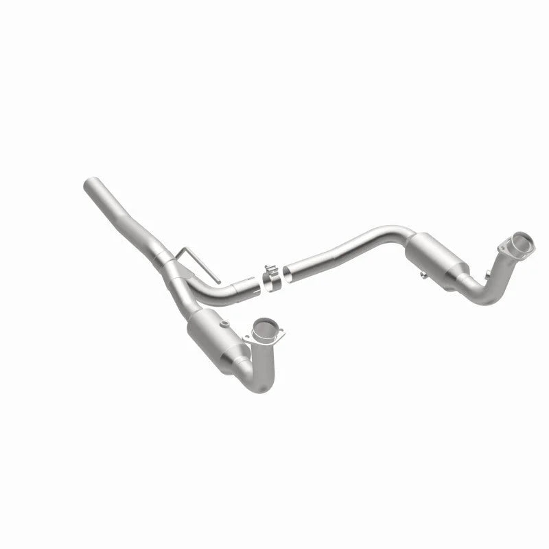 Magnaflow 09-12 Jeep Liberty 3.7L Direct Fit Converter - Installation View