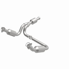 Load image into Gallery viewer, Magnaflow 09-13 Chevrolet Silverado 1500 5.3L Direct Fit Converter - Additional View 8
