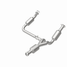 Load image into Gallery viewer, Magnaflow 09-13 Chevrolet Silverado 1500 5.3L Direct Fit Converter - Additional View 14