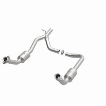 Load image into Gallery viewer, Magnaflow 09-14 Ford E-250 4.6L Direct Fit Converter - Additional View 15