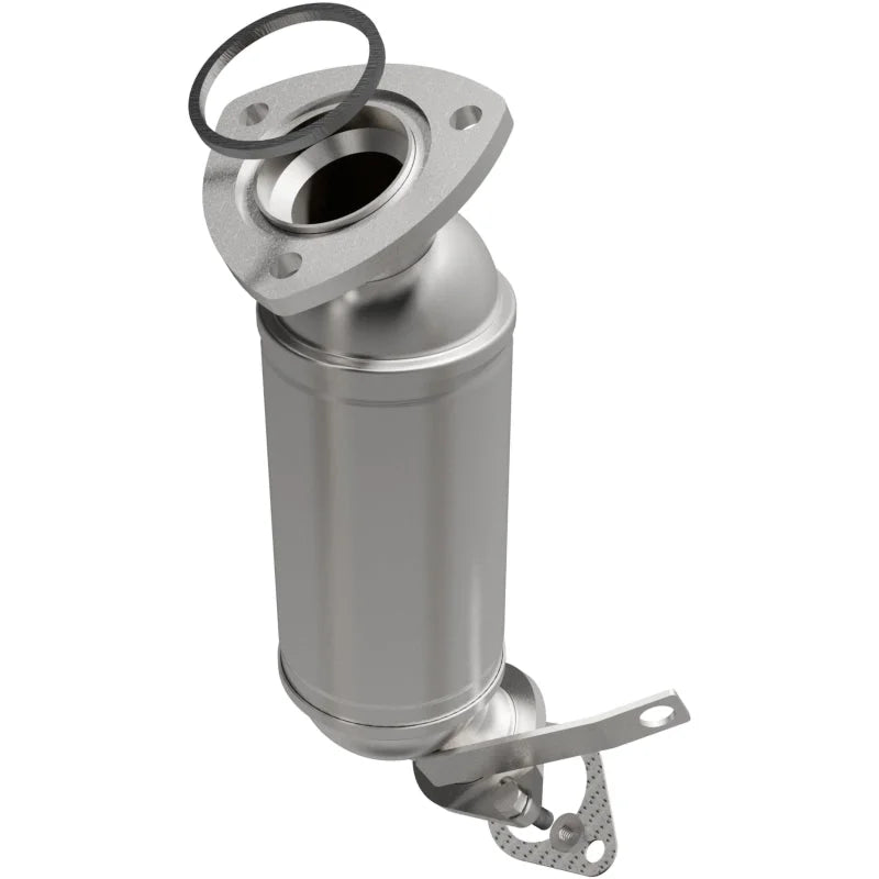 Magnaflow 09-15 Chevrolet Traverse 3.6L Direct Fit Converter - Main Product View