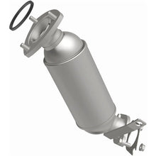 Load image into Gallery viewer, Magnaflow 09-15 Chevrolet Traverse 3.6L Direct Fit Converter - Additional View 5