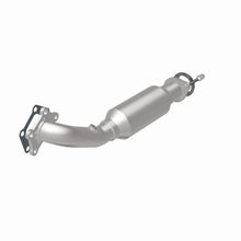 Load image into Gallery viewer, Magnaflow 10-11 Cadillac CTS 3.0L Direct Fit Converter - Additional View 7