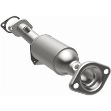 Load image into Gallery viewer, Magnaflow 10-11 Soul 1.6L Underbody Direct Fit Converter - Additional View 11
