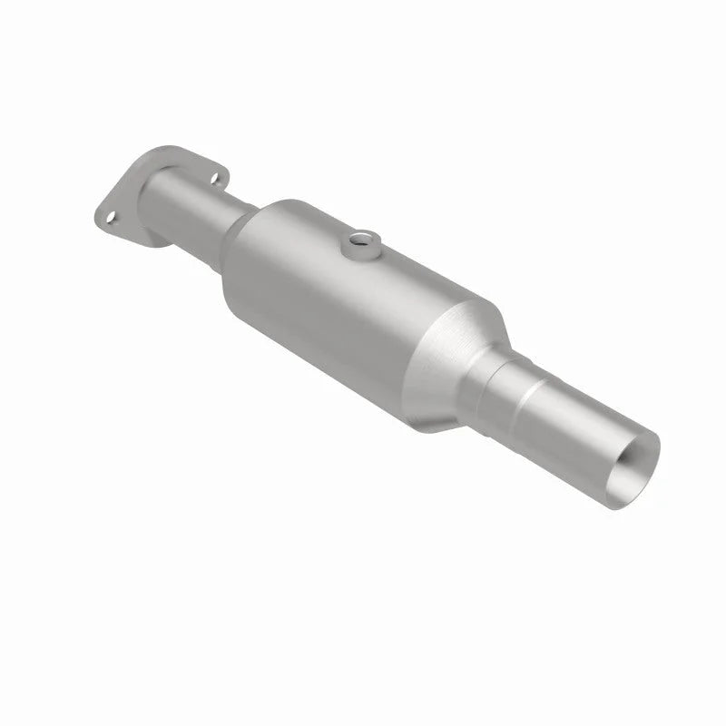 Magnaflow 10-12 Ford Fusion 2.5L Direct Fit Converter - Installation View