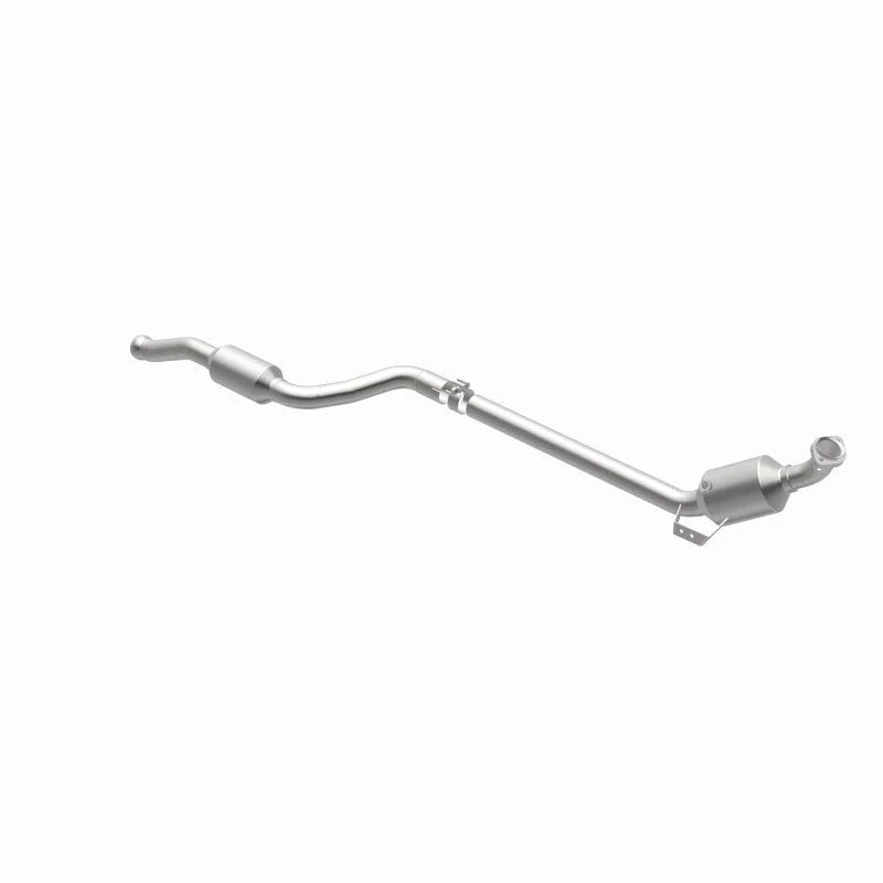Magnaflow 10-12 GLK350 V6 3.5 OEM Underbody Direct Fit Converter - Additional View 16