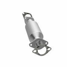 Load image into Gallery viewer, Magnaflow 10-13 Hyundai Santa Fe 2.4L Direct Fit Converter - Additional View 8