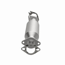 Load image into Gallery viewer, Magnaflow 10-13 Hyundai Santa Fe 2.4L Direct Fit Converter - Additional View 14