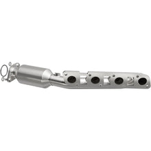 Load image into Gallery viewer, Magnaflow 11-13 QX56 V8 5.6 OEM Manifold Direct Fit Converter - Main Product View
