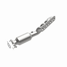 Load image into Gallery viewer, Magnaflow 11-13 QX56 V8 5.6 OEM Manifold Direct Fit Converter - Side View