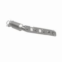 Load image into Gallery viewer, Magnaflow 11-13 QX56 V8 5.6 OEM Manifold Direct Fit Converter - Additional View 11