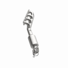 Load image into Gallery viewer, Magnaflow 11-13 QX56 V8 5.6 OEM Manifold Direct Fit Converter - Additional View 16