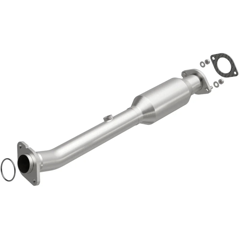 Magnaflow 11-13 QX56 V8 5.6 OEM Underbody Direct Fit Converter - Main Product View