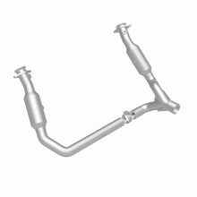 Load image into Gallery viewer, Magnaflow 11-13 Ram 1500 4.7L Direct Fit Converter - Installation View