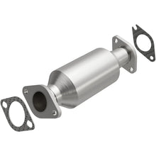 Load image into Gallery viewer, Magnaflow 11-13 Sorento 2.4L Underbody Direct Fit Converter - Main Product View