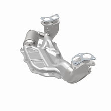 Load image into Gallery viewer, Magnaflow 11-13 Subaru Forester California Grade CARB Compliant Direct-Fit Catalytic Converter - Back View
