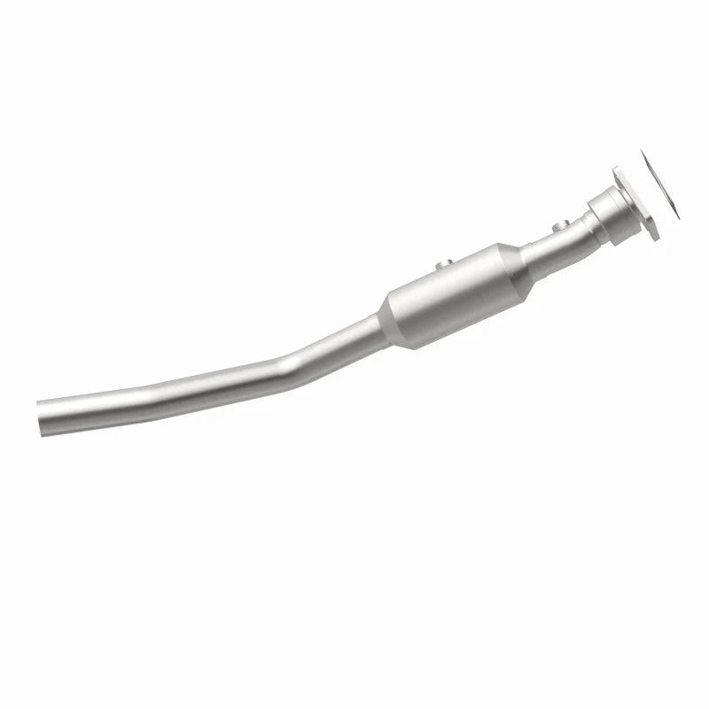 Magnaflow 11-14 Jeep Patriot 2.4L Direct Fit Converter - Back View