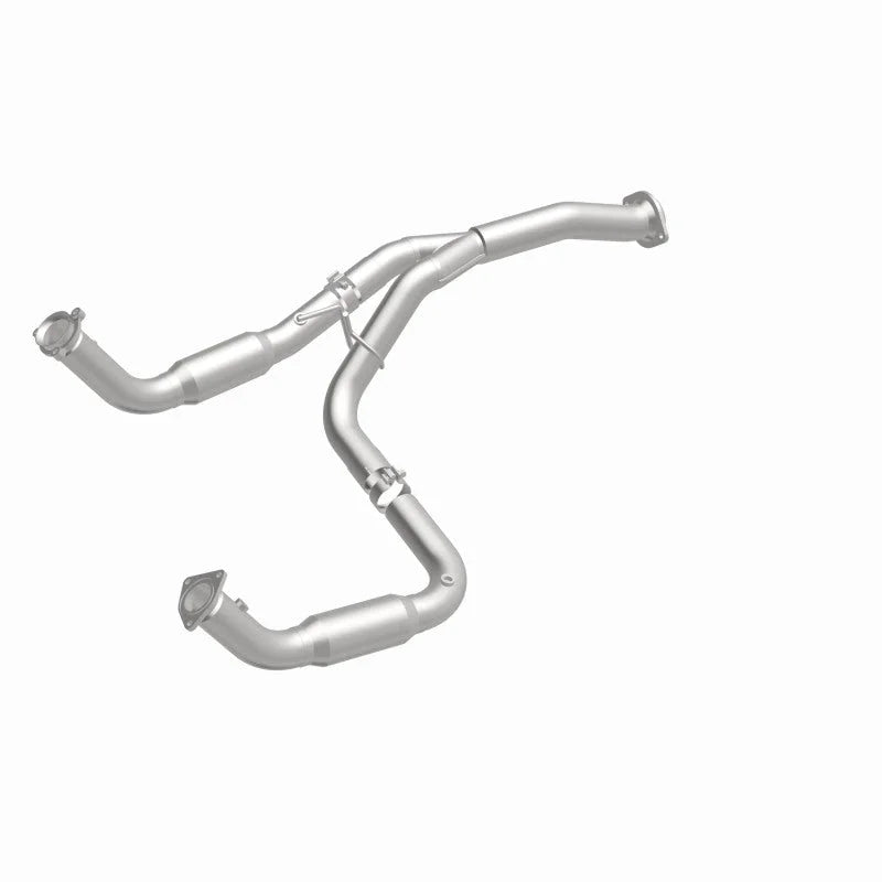 Magnaflow 11-15 Chevrolet Silverado 2500 HD 6.0L Direct Fit Converter - Back View