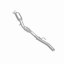 Load image into Gallery viewer, Magnaflow 11-17 Volkswagen Touareg 3.6L Direct Fit Converter - Additional View 7