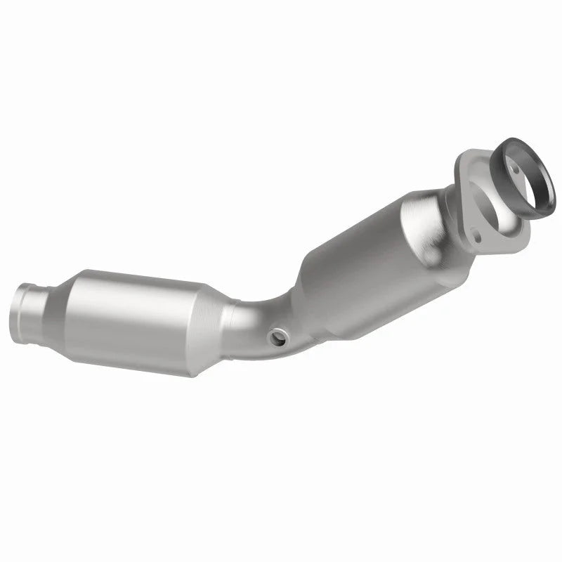 Magnaflow 12-15 Prius V L4 1.8 OEM Underbody Direct Fit Converter - Additional View 9