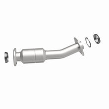 Load image into Gallery viewer, Magnaflow 12-15 Toyota Sienna 3.5L Direct Fit Converter - Additional View 9
