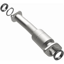 Load image into Gallery viewer, Magnaflow 12-15 Toyota Sienna 3.5L Direct Fit Converter - Additional View 15