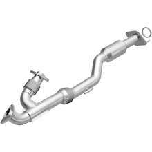 Load image into Gallery viewer, Magnaflow 13-14 Nissan Pathfinder 3.5L Direct Fit Converter - Main Product View