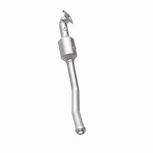 Load image into Gallery viewer, Magnaflow 13-15 Dodge Durango V6 3.6L OEM Grade / EPA Compliant Direct-Fit Catalytic Converter - Additional View 6