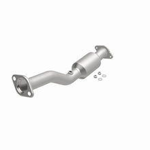 Load image into Gallery viewer, Magnaflow 13-15 Sentra 1.8 Underbody Direct Fit Converter - Additional View 7
