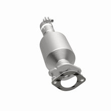 Load image into Gallery viewer, Magnaflow 13-17 C-Max L4 2 OEM Underbody Direct Fit Converter - Additional View 6