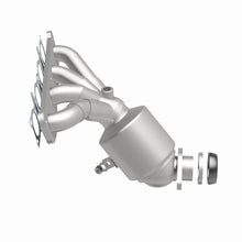 Load image into Gallery viewer, Magnaflow 13-17 Nissan Sentra 1.8L Direct-Fit Catalytic Converter - Additional View 5