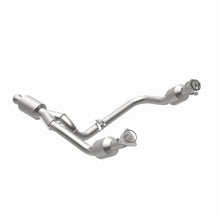 Load image into Gallery viewer, Magnaflow 14-15 Chevrolet Silverado 1500 5.3L Direct-Fit Catalytic Converter - Additional View 8