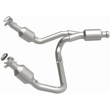 Load image into Gallery viewer, Magnaflow 14-15 Chevrolet Silverado 1500 Underbody 4.3L / 5.3L Direct-Fit Catalytic Converter - Additional View 15