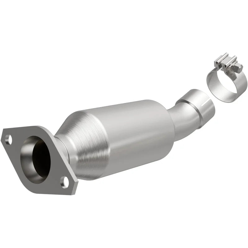 Magnaflow 14-15 Prius C L4 1.5 OEM Underbody Direct Fit Converter - Main Product View