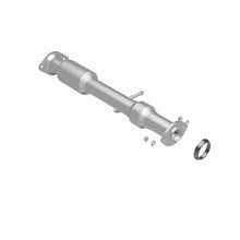 Load image into Gallery viewer, Magnaflow 14-15 Toyota Highlander 3.5L Direct Fit Converter - Side View