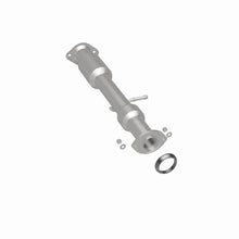 Load image into Gallery viewer, Magnaflow 14-15 Toyota Highlander 3.5L Direct Fit Converter - Additional View 11