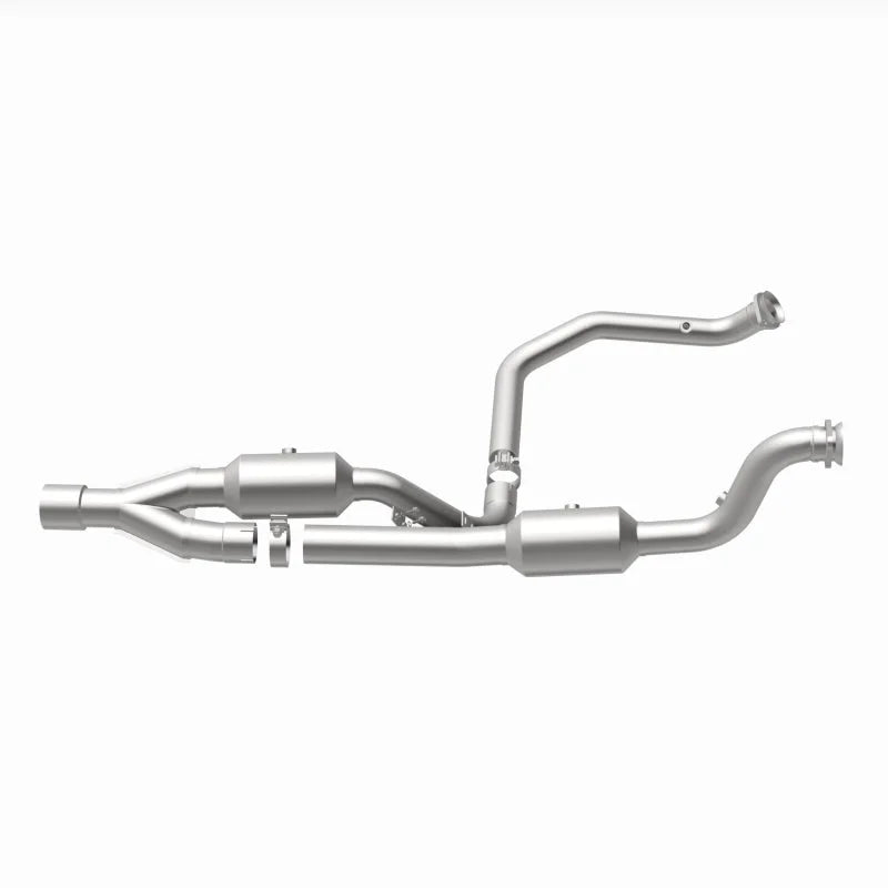 Magnaflow 14-18 2500 V8 6.4 OEM Underbody Direct Fit Converter - Back View