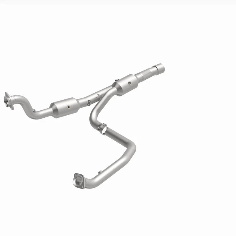 Magnaflow 14-18 2500 V8 6.4 OEM Underbody Direct Fit Converter - Additional View 10