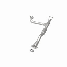 Load image into Gallery viewer, Magnaflow 15-16 Chevrolet Colorado 3.6L Direct Fit Converter - Installation View