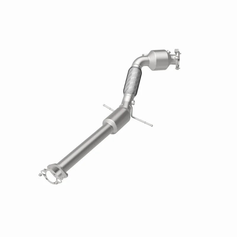 Magnaflow 15-16 V60 L5 2.5 OEM Underbody Direct Fit Converter - Back View