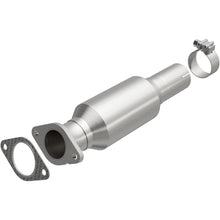 Load image into Gallery viewer, Magnaflow 15-17 Ford Edge 2.0L FWD Rear Direct Fit Converter - Main Product View