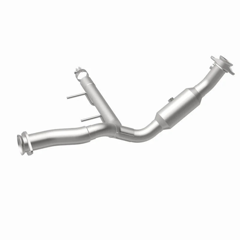 Magnaflow 15-17 Ford F-150 5.0L Direct Fit Converter - Back View