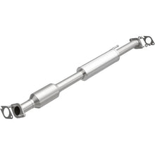 Load image into Gallery viewer, Magnaflow 16-17 Hyundai Sonata L4 2.0L OEM Grade / EPA Compliant Direct-Fit Catalytic Converter - Main Product View
