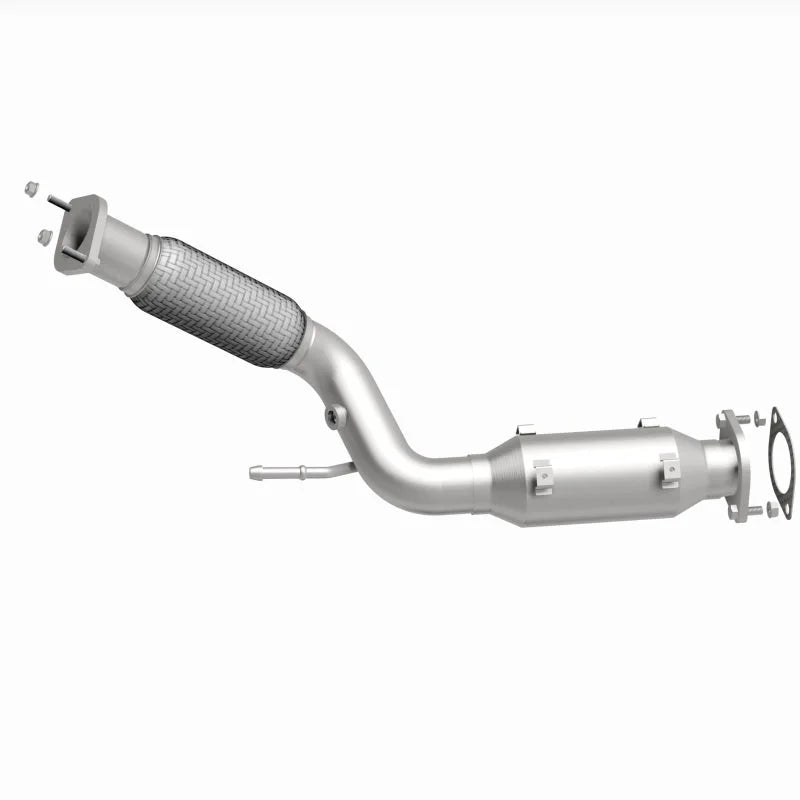 Magnaflow 17-20 Nissan Rogue Sport Rear Underbody 2L Direct Fit Converter - Back View